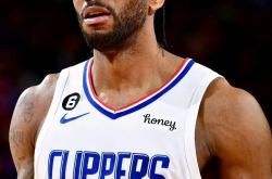 华体会体育赛事直播-猛龙轻取马刺，伦纳德复仇旧主豪取30+5