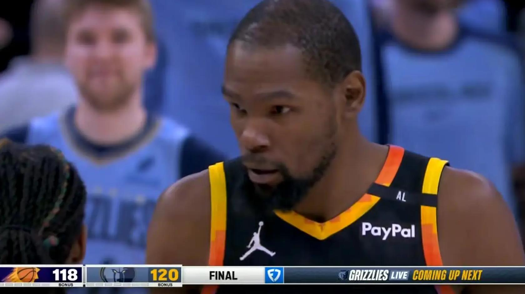 勇士遭快船逆袭，客场惨败