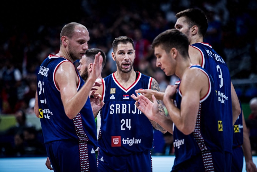 美国男篮力克加拿大杀入世界杯四强 美国男篮力克加拿大杀入世界杯四强