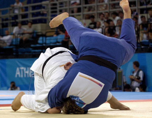 乌克兰运动员突围成功,冲击铜牌 乌克兰运动员突围成功,冲击铜牌