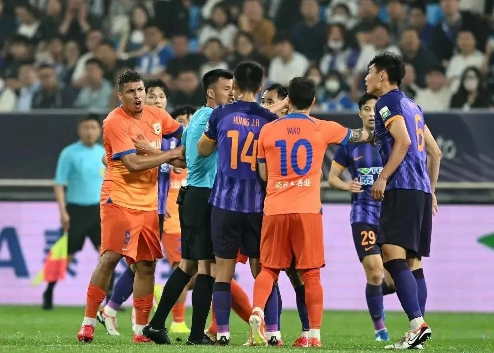 年轻球员出色表现,击败老牌劲旅 年轻球员出色表现,击败老牌劲旅