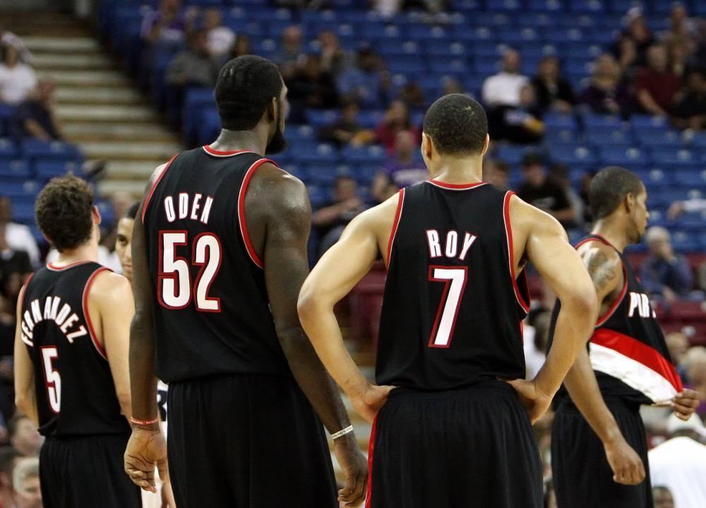 开拓者队夺得西部冠军，晋级总决赛