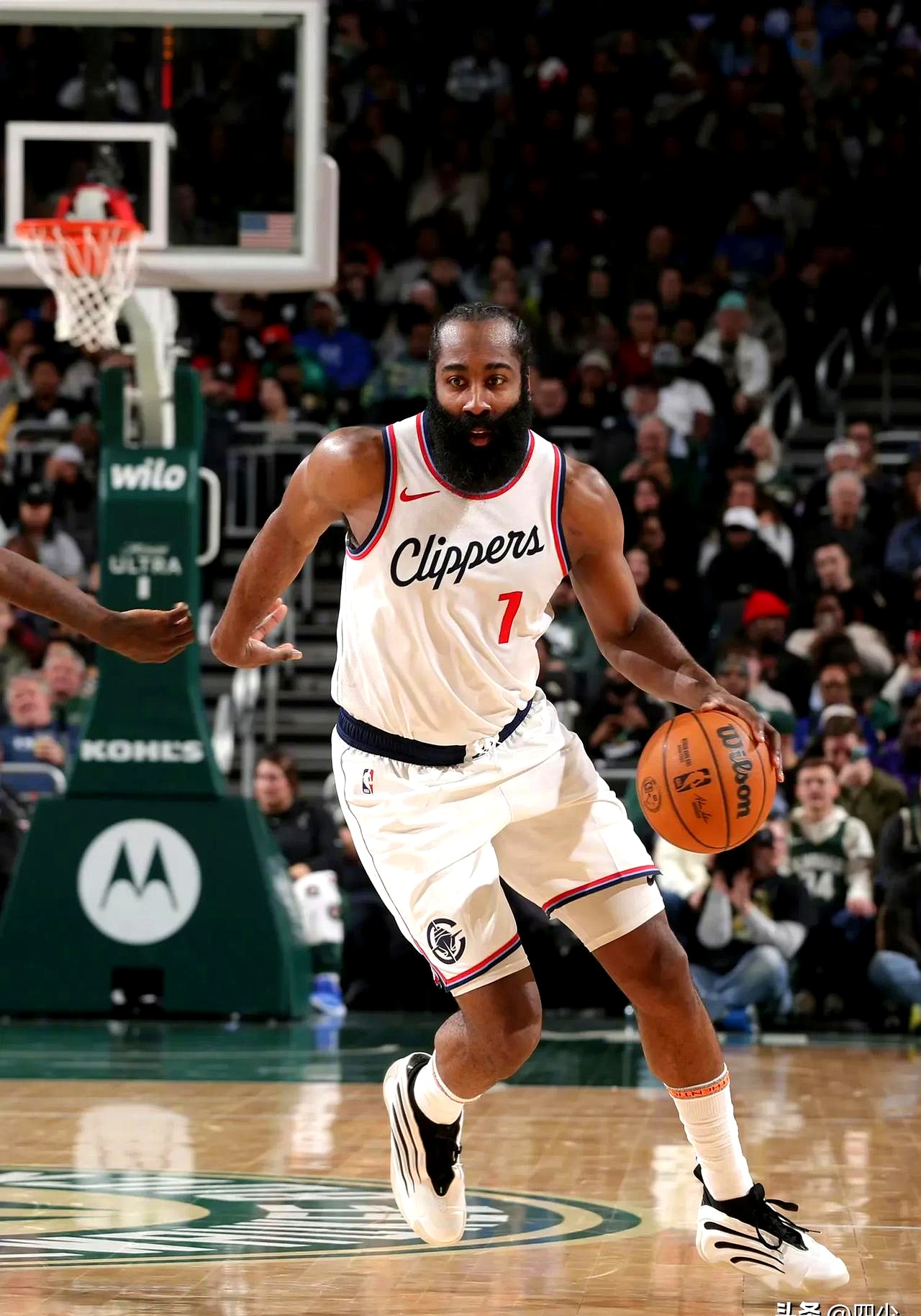 包含快船遭遇连败,顶级球队压力山大,战绩不佳成为焦点的词条 包含快船遭遇连败,顶级球队压力山大,战绩不佳成为焦点的词条