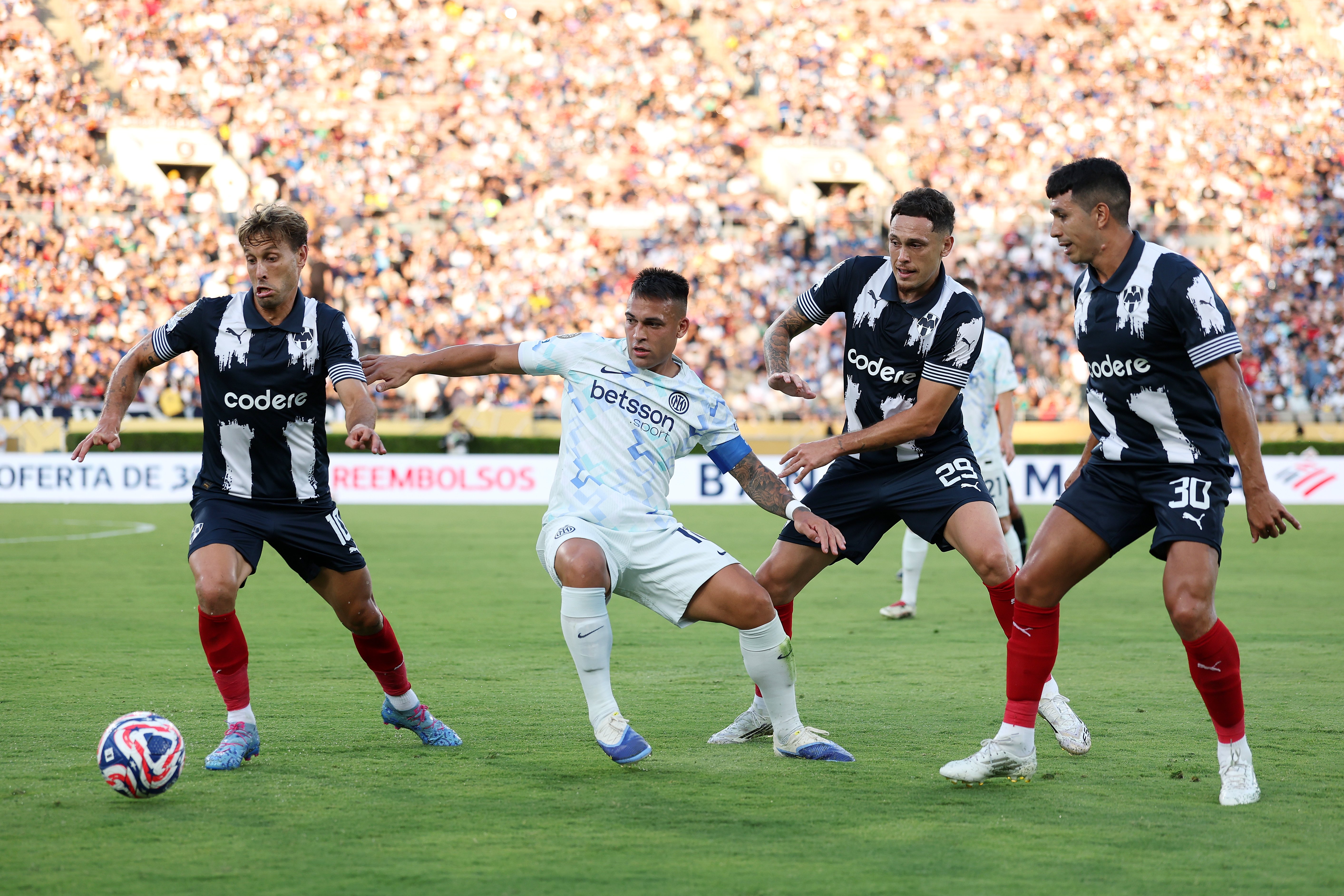 包含南美洲足球联赛恢复赛事后受观众好评的词条 包含南美洲足球联赛恢复赛事后受观众好评的词条