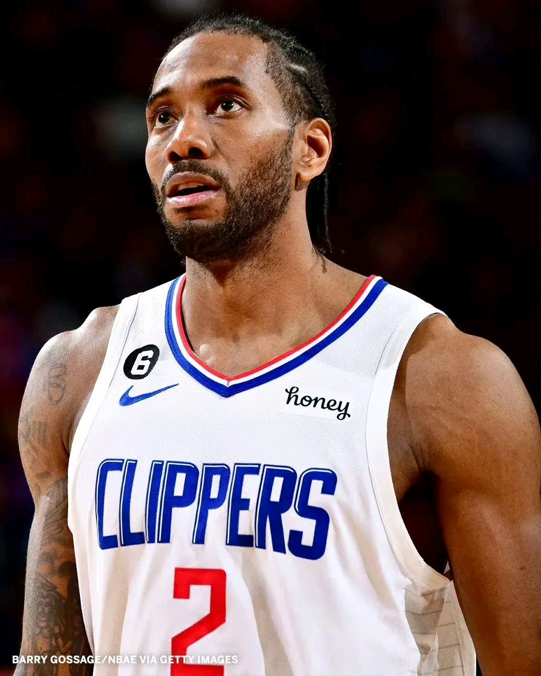 猛龙轻取马刺，伦纳德复仇旧主豪取30+5