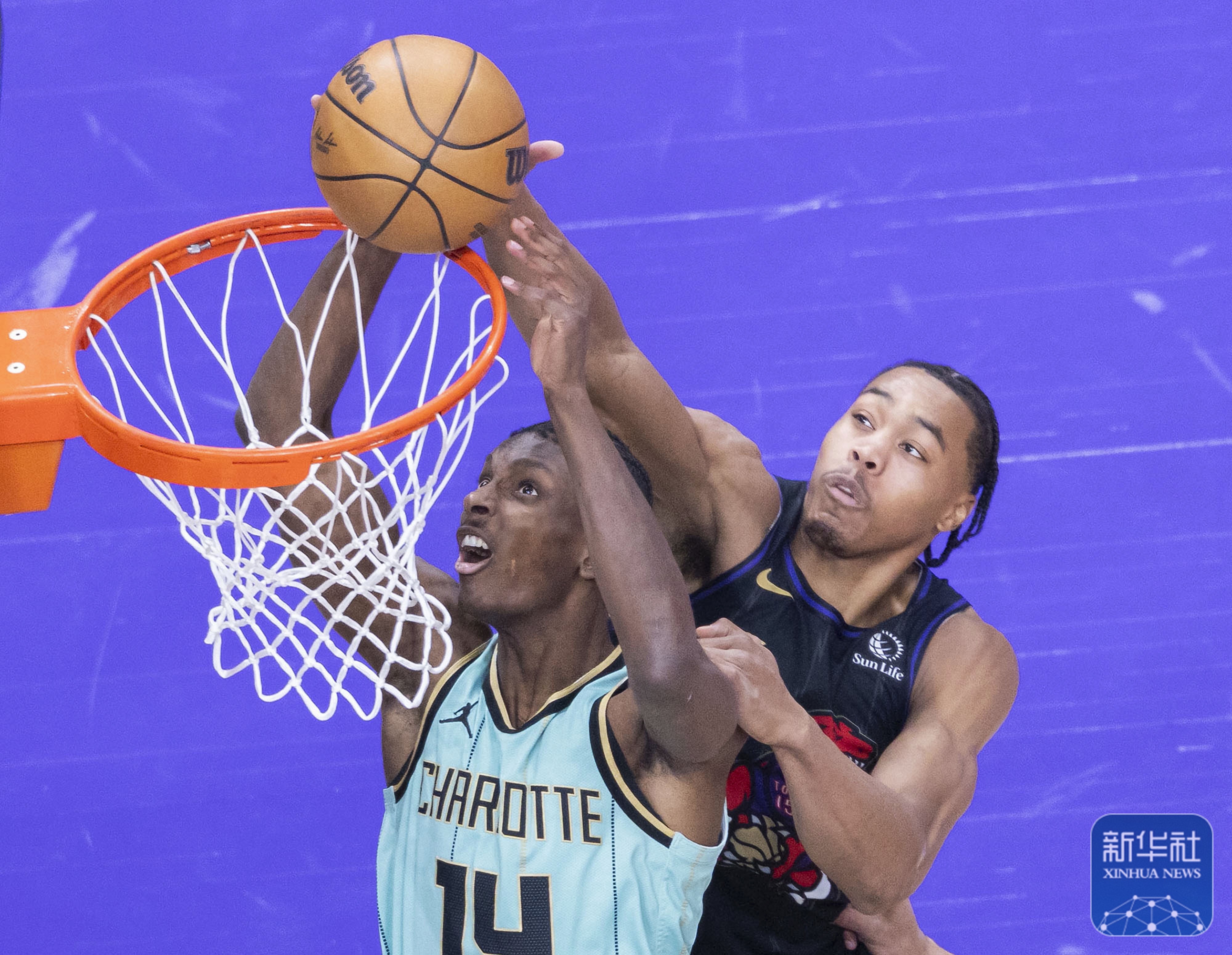 包含猛龙大胜马刺晋级，战胜76人的词条