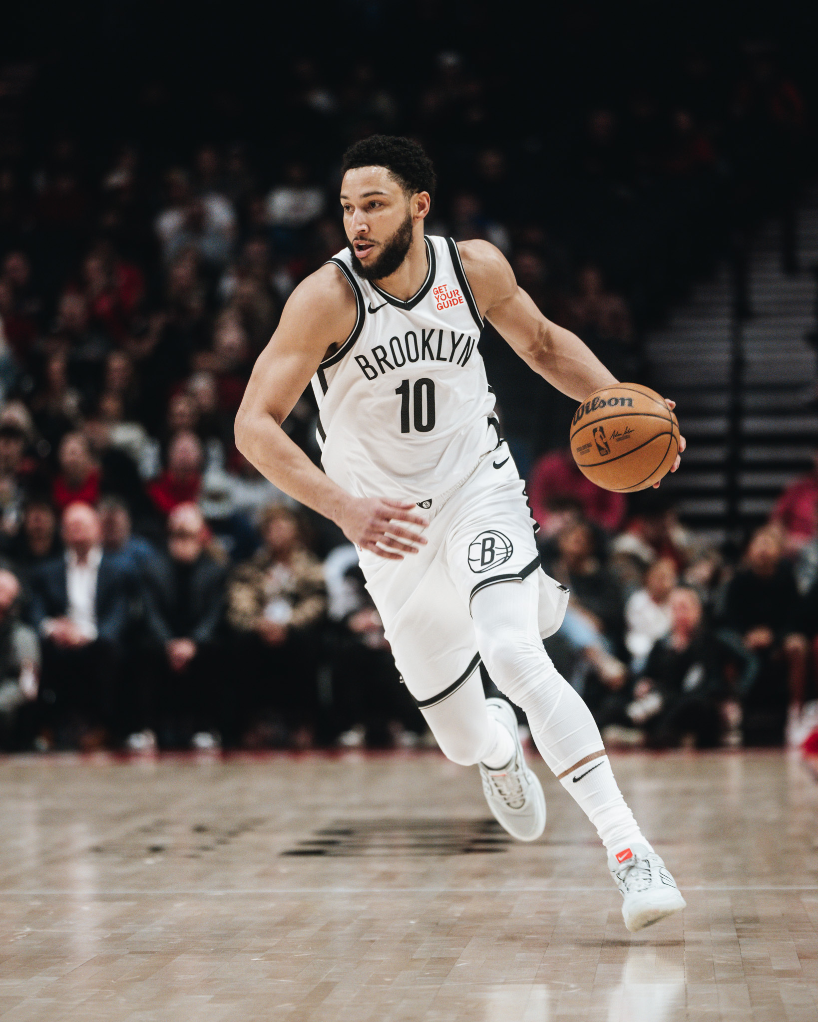 猛龙胜篮网，卫冕冠军实力突出